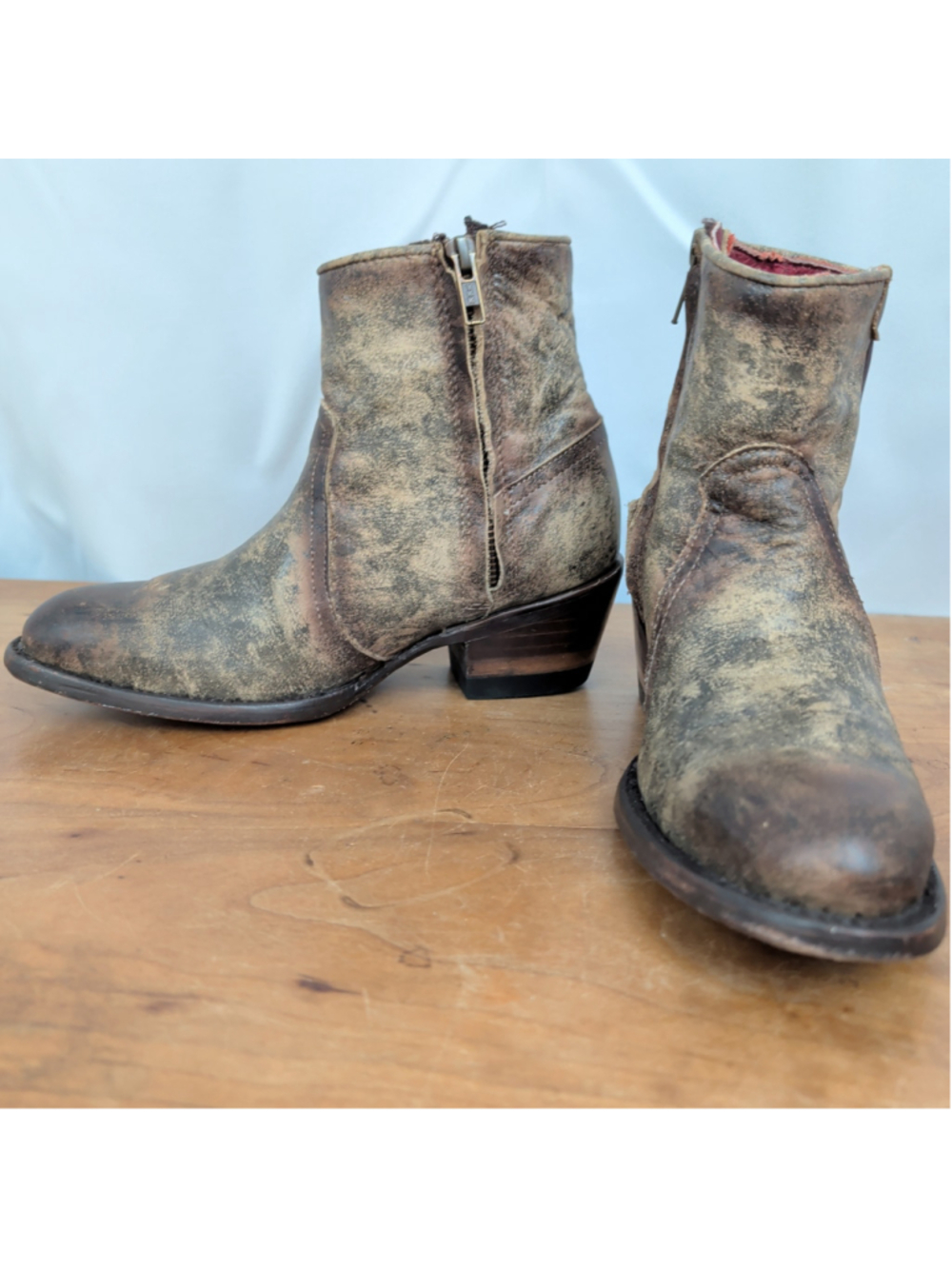 Ladies' Ferrini Mexican Made Zip Up Pre-Distressed Leather Ankle Boots 6
